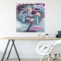 Hatsune Miku - Стенски плакат на сценични светлини с бутилки, 22.375 34